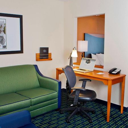 Fairfield Inn & Suites By Marriott Memphis East Galleria Экстерьер фото